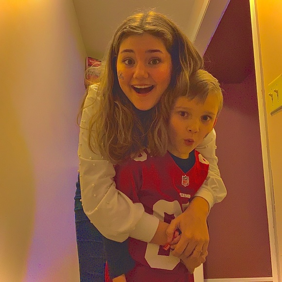 Meet your Posher, Jasmine - Picture 1 of 2